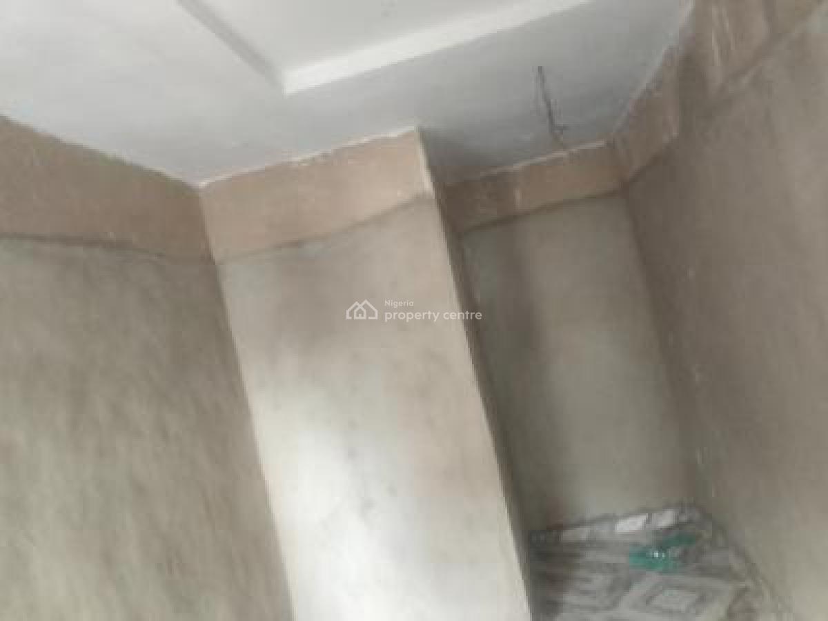 Renovated&spacious Miniflat in a Gated Street Accesible to Bustop, Ketu Alapere, Accesible to Everywhere, Ketu, Lagos, Mini Flat (room and Parlour) for Rent