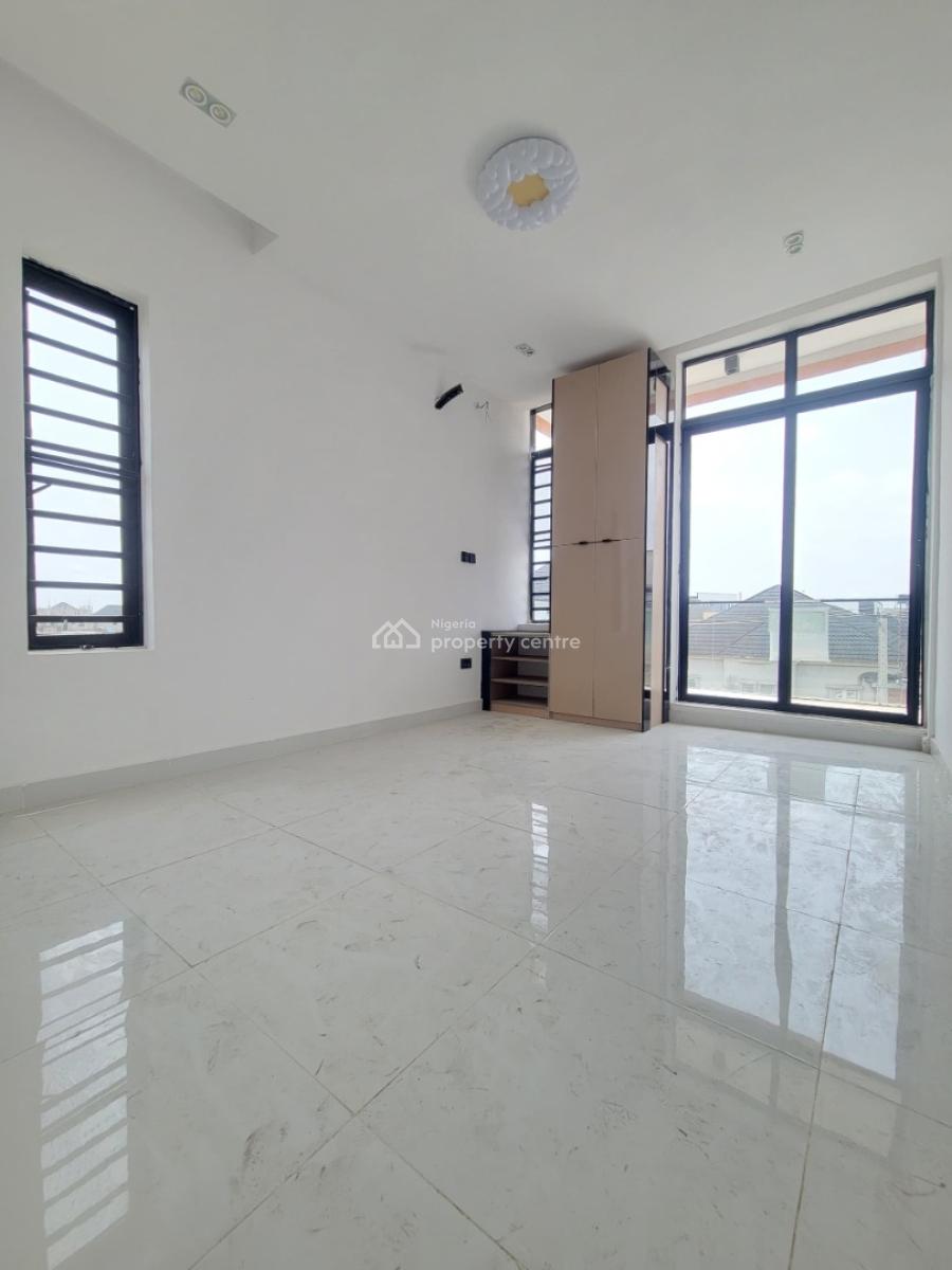 Beautiful 2bedroom Apartment, Ologolo, Lekki, Lagos, Flat / Apartment for Sale