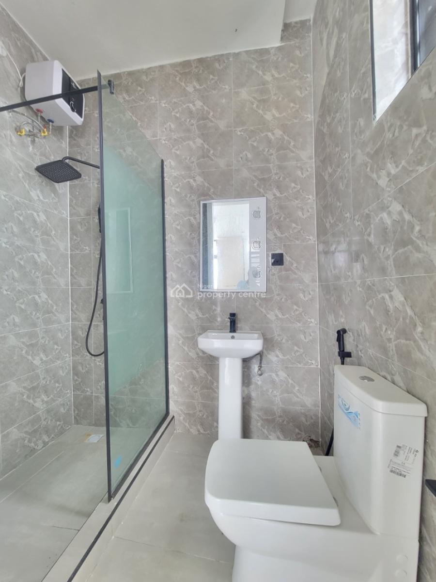 Beautiful 2bedroom Apartment, Ologolo, Lekki, Lagos, Flat / Apartment for Sale