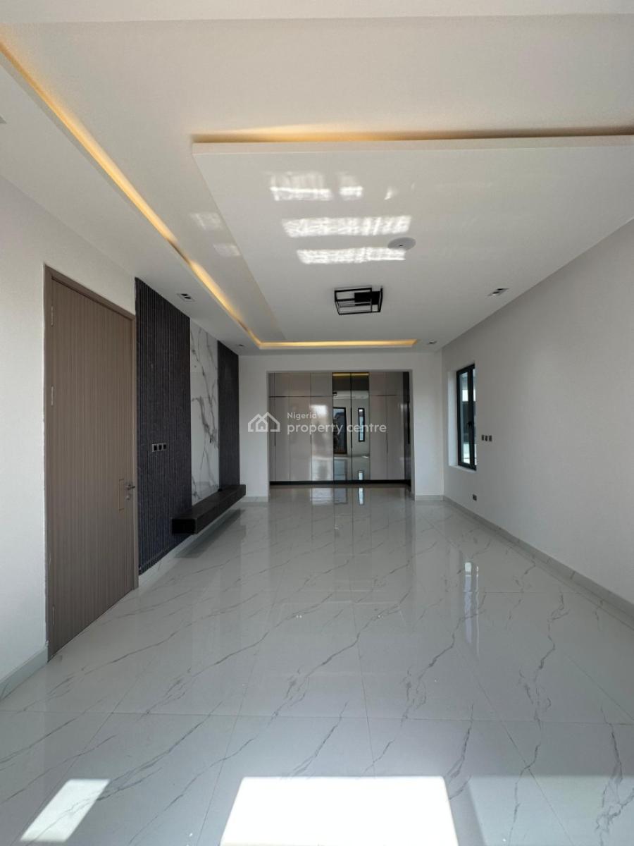 Spacious Luxury 5 Bedroom Fully Detached Duplex with Bq, Lekki Phase 1, Lekki, Lagos, Detached Duplex for Sale