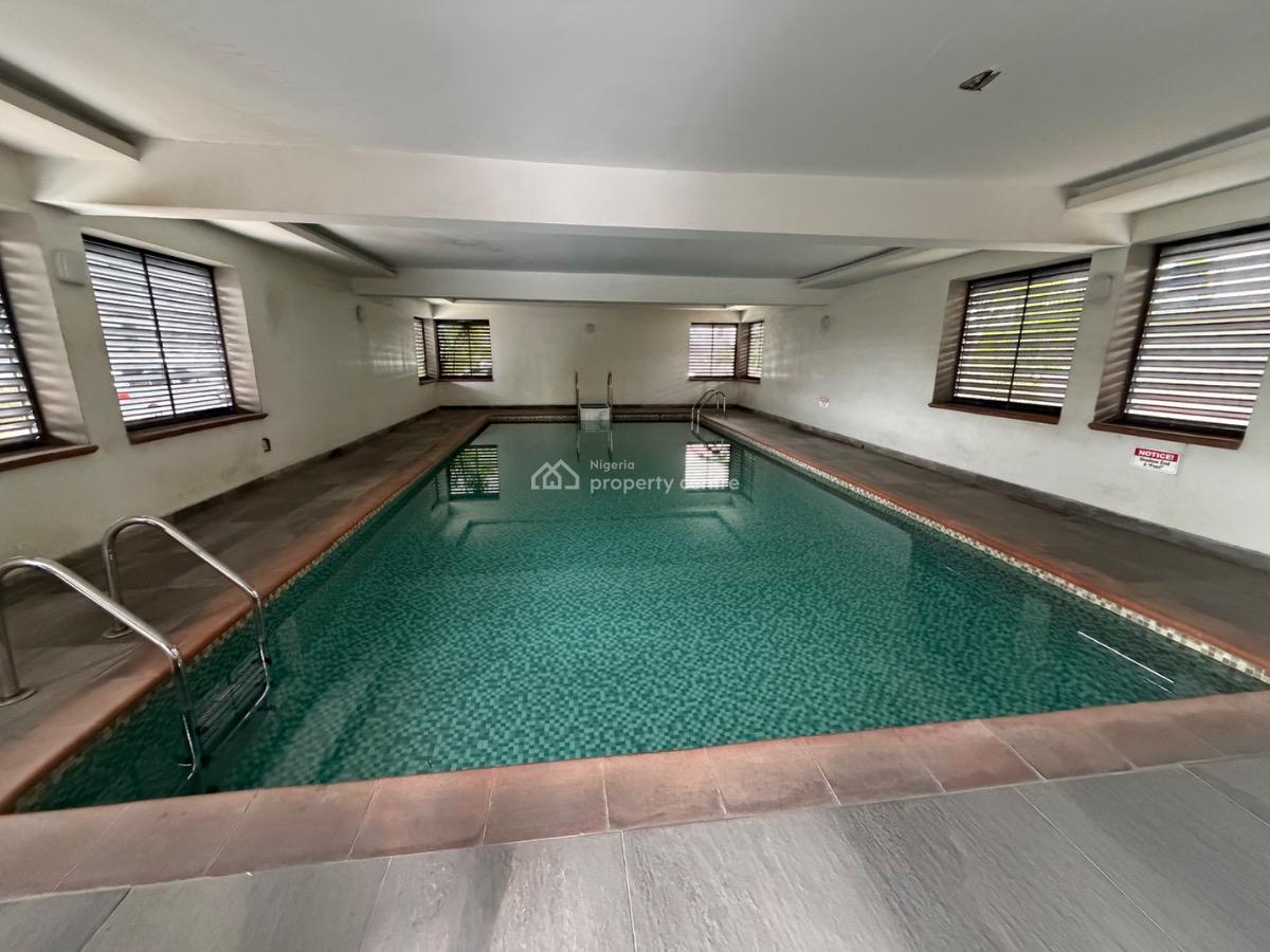 3bedrooms Flat with Bq Pool and Gym, Lekki Phase1, Lekki Phase 1, Lekki, Lagos, Flat / Apartment for Rent