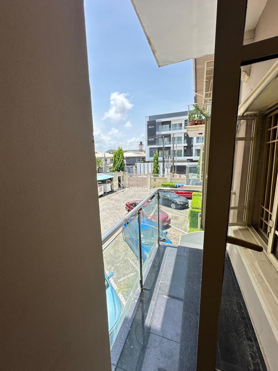 a Well Maintained 3 Bedroom Apartment, Lekki Right, Lekki Phase 1, Lekki, Lagos, Flat / Apartment for Rent