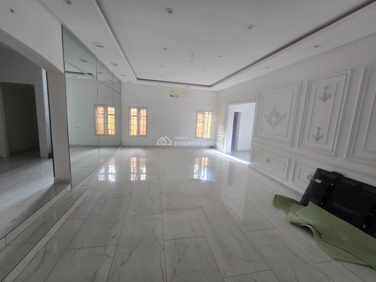 Spacious 5-bedroom Fully Detached Duplex Plus 2 Rooms Bq, Off Admiralty Road, Lekki Phase 1, Lekki, Lagos, Detached Duplex for Rent