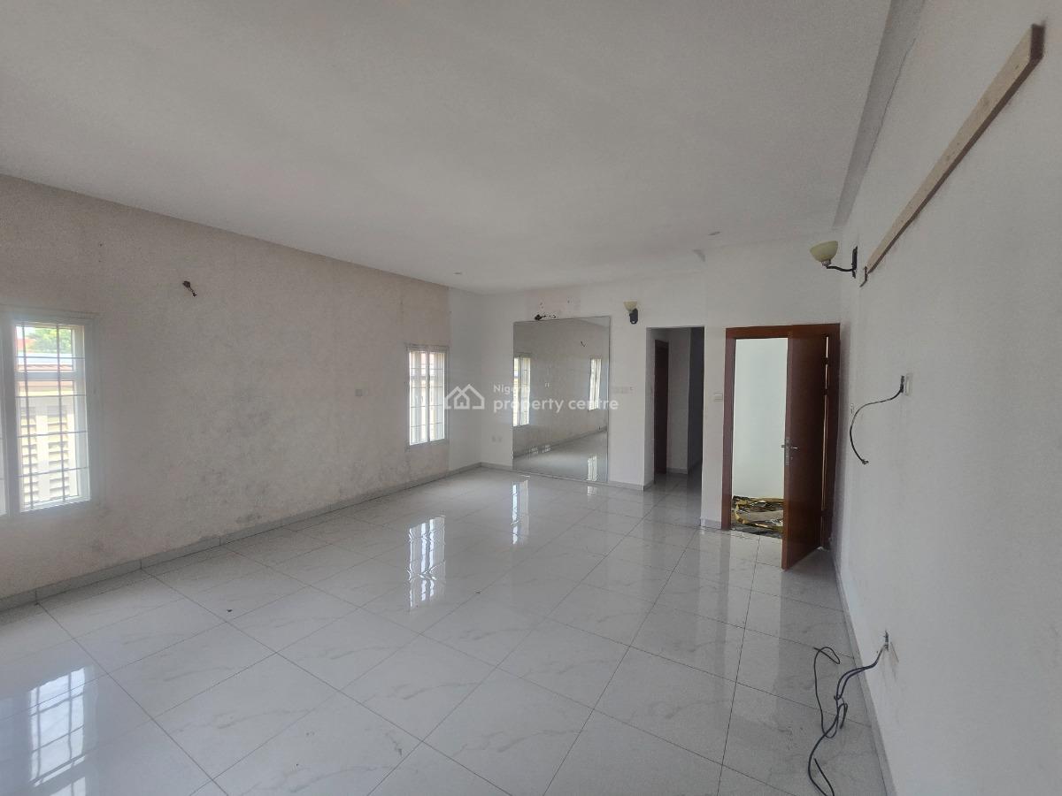 Spacious 5-bedroom Fully Detached Duplex Plus 2 Rooms Bq, Off Admiralty Road, Lekki Phase 1, Lekki, Lagos, Detached Duplex for Rent