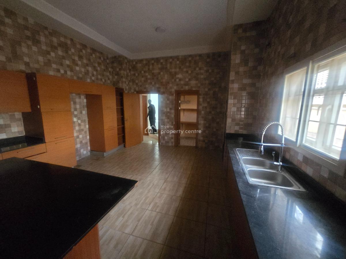 Spacious 5-bedroom Fully Detached Duplex Plus 2 Rooms Bq, Off Admiralty Road, Lekki Phase 1, Lekki, Lagos, Detached Duplex for Rent