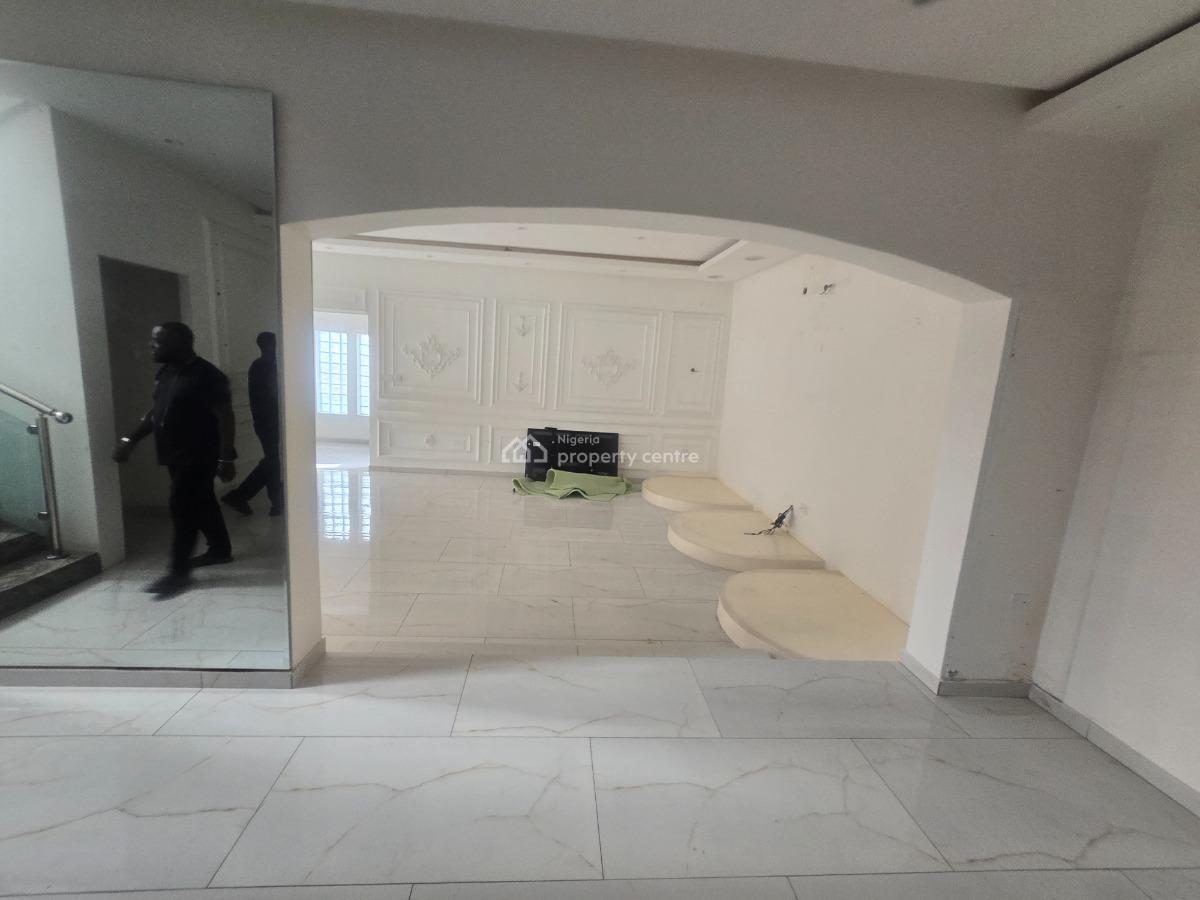 Spacious 5-bedroom Fully Detached Duplex Plus 2 Rooms Bq, Off Admiralty Road, Lekki Phase 1, Lekki, Lagos, Detached Duplex for Rent