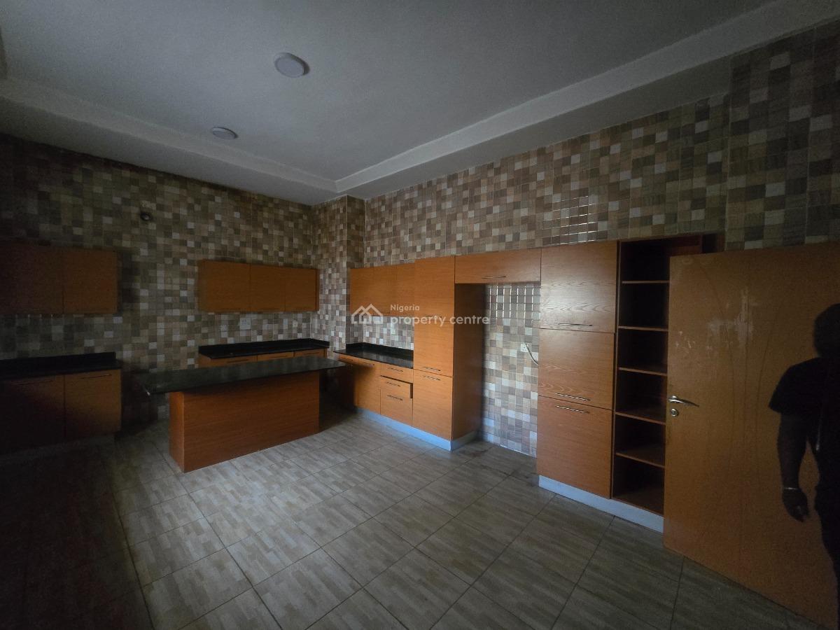 Spacious 5-bedroom Fully Detached Duplex Plus 2 Rooms Bq, Off Admiralty Road, Lekki Phase 1, Lekki, Lagos, Detached Duplex for Rent