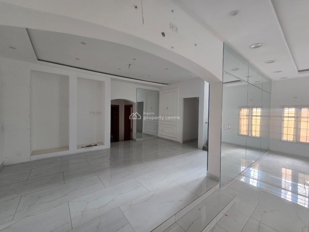 Spacious 5-bedroom Fully Detached Duplex Plus 2 Rooms Bq, Off Admiralty Road, Lekki Phase 1, Lekki, Lagos, Detached Duplex for Rent