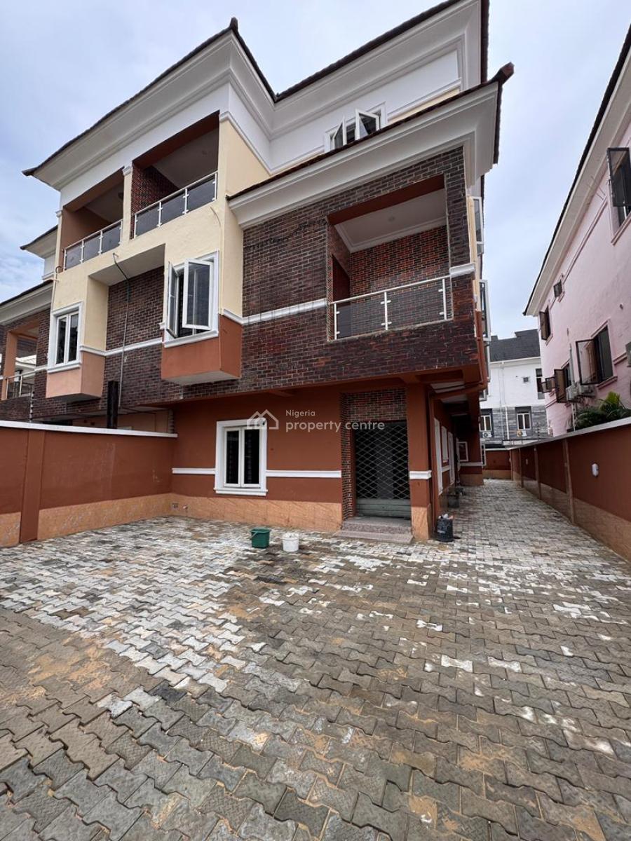5bedrooms Semi Detached Duplex with Bq, Lekki Phase1, Lekki Phase 1, Lekki, Lagos, Semi-detached Duplex for Rent