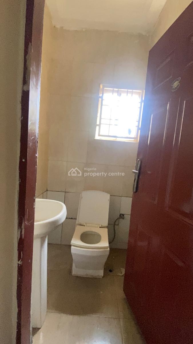 Neatly Built 2 Bedroom Flat  Katampe Ext, Katampe Extension, Katampe Extension, Katampe, Abuja, Flat / Apartment for Rent