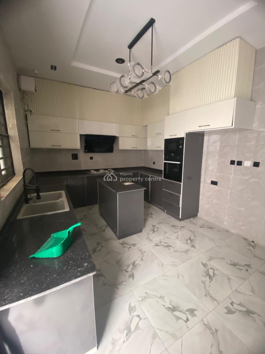 Self Compound & Spacious 4 Bedroom Semi Detached with Bq, Orchid, Lekki, Lagos, Semi-detached Duplex for Sale