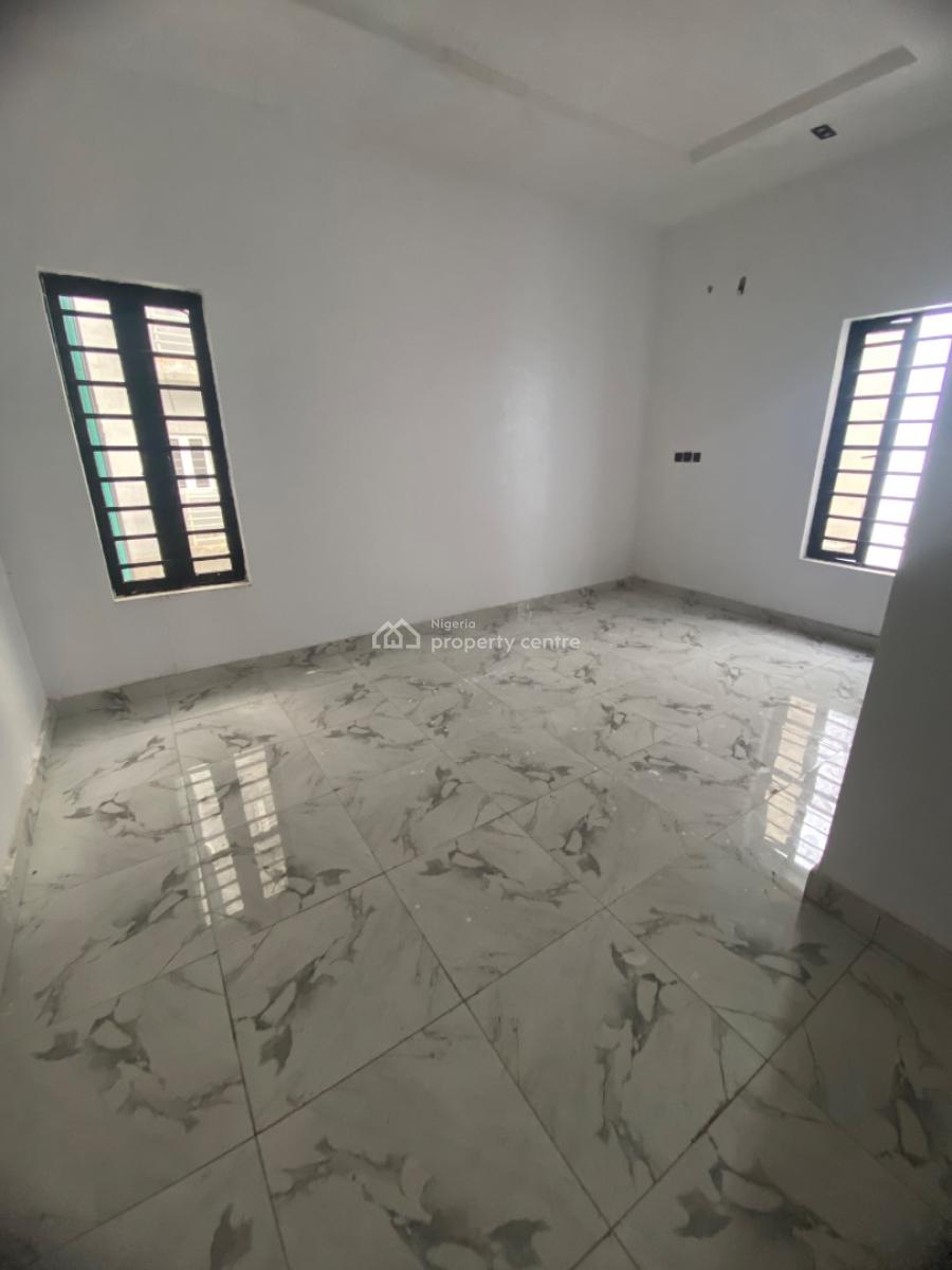 Self Compound & Spacious 4 Bedroom Semi Detached with Bq, Orchid, Lekki, Lagos, Semi-detached Duplex for Sale