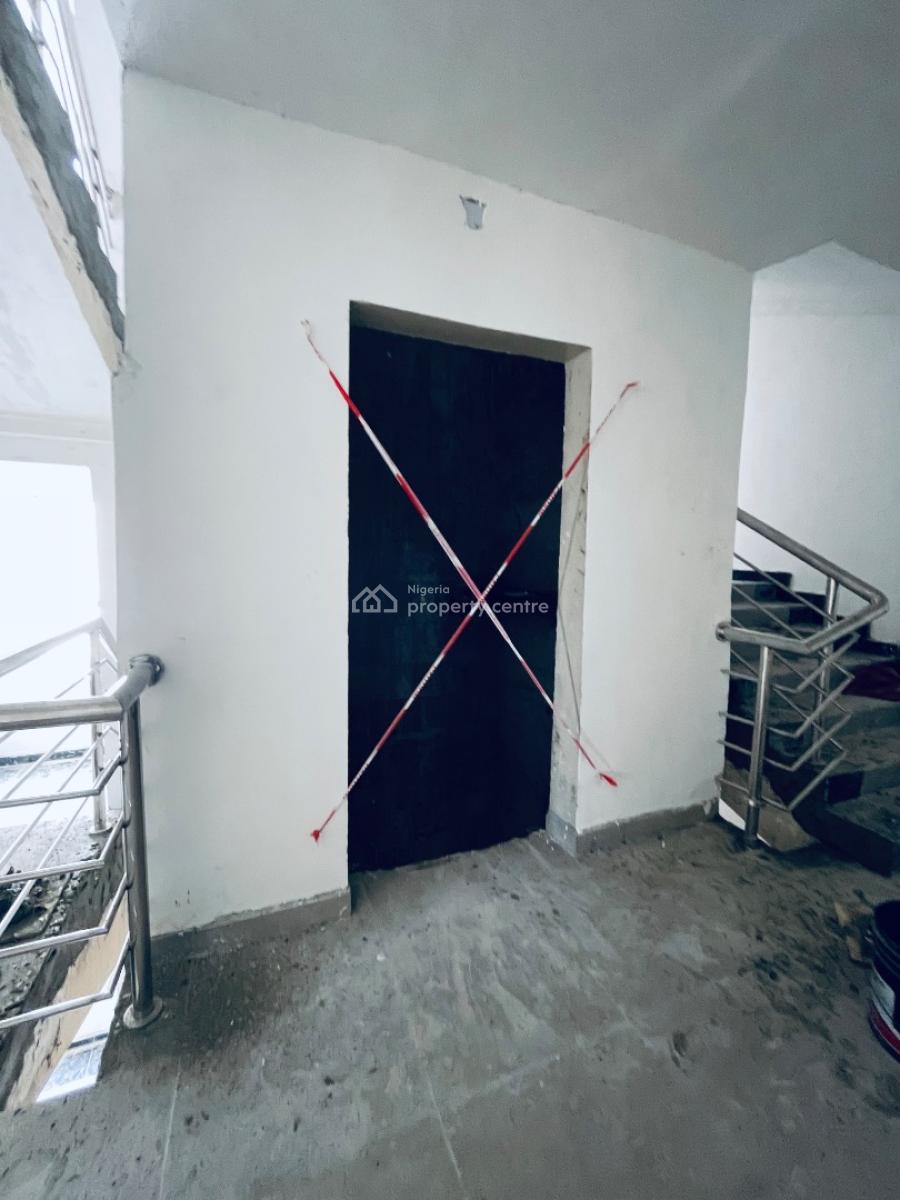 Well Positioned Shops at Agungi Former Oxford Hotel, 2 Mins Walk From The Bustop, Agungi, Lekki, Lagos, Plaza / Complex / Mall for Sale