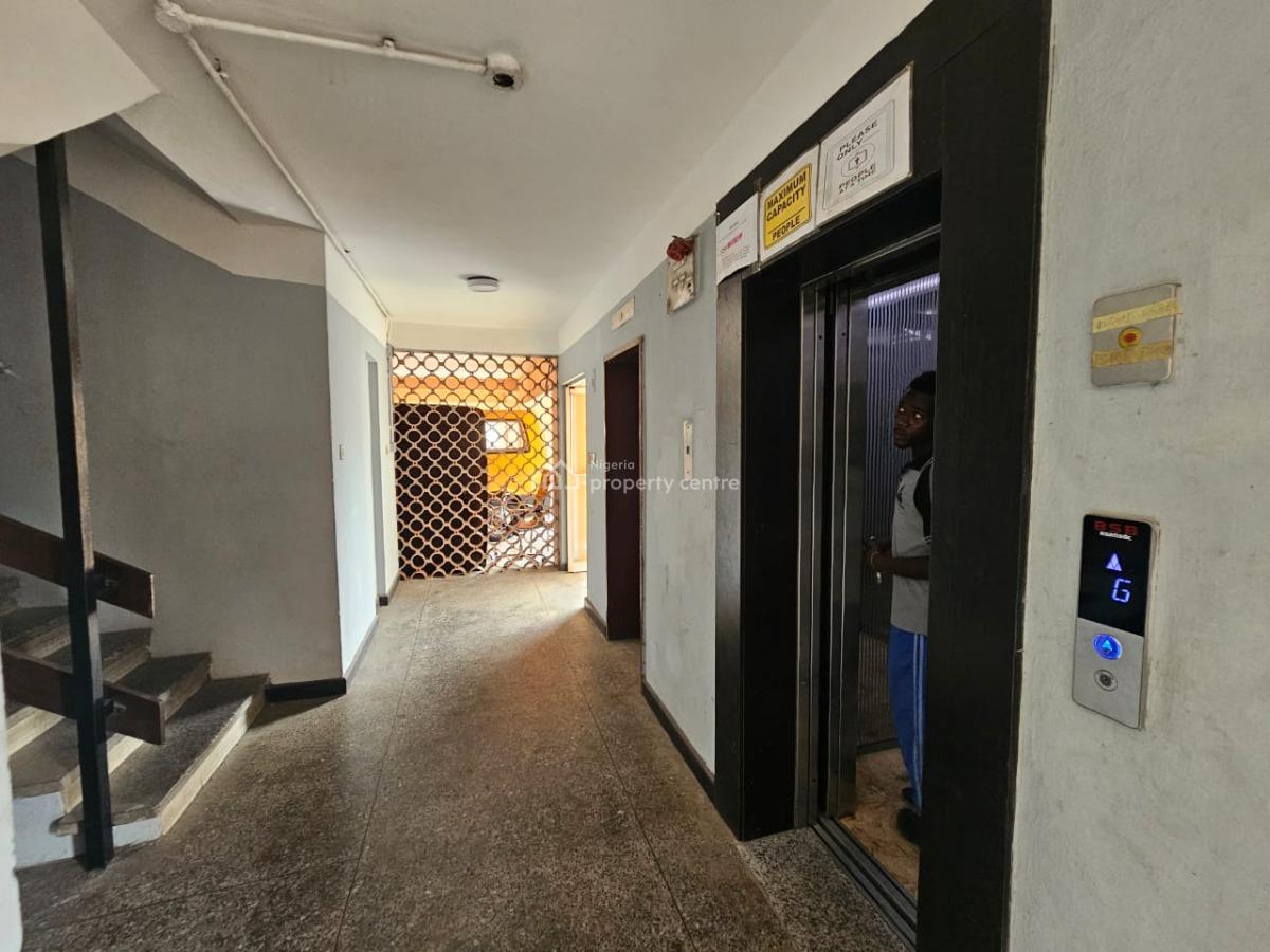 3 Bedroom Fully Serviced Apartment with Bq, Elevator, Ample Parking Et, Old Ikoyi, Ikoyi, Lagos, Flat / Apartment for Sale