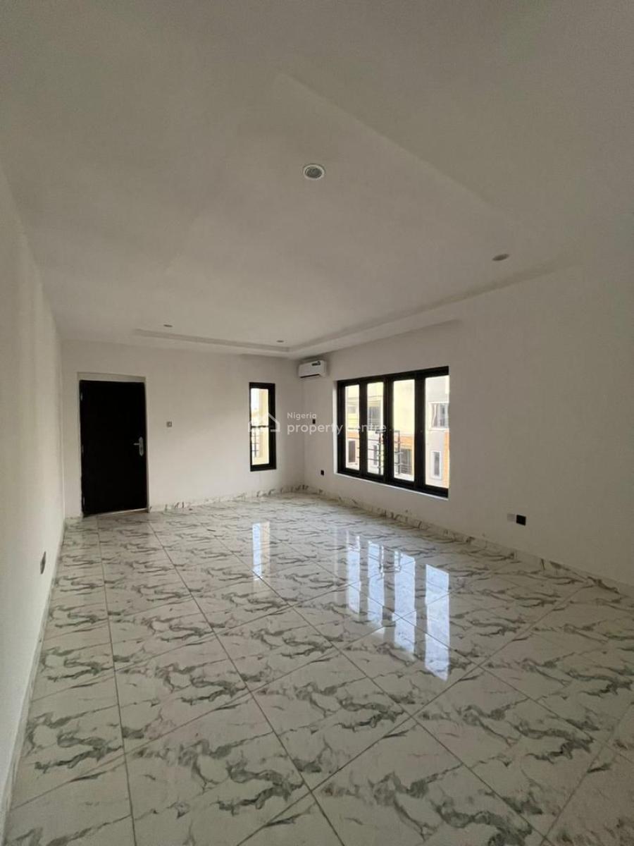 Luxury Newly 3 Bedroom Penthouse with Bq + Swimming Pool + Gym, Lekki Road, Lekki Phase 1, Lekki, Lagos, Flat / Apartment for Rent