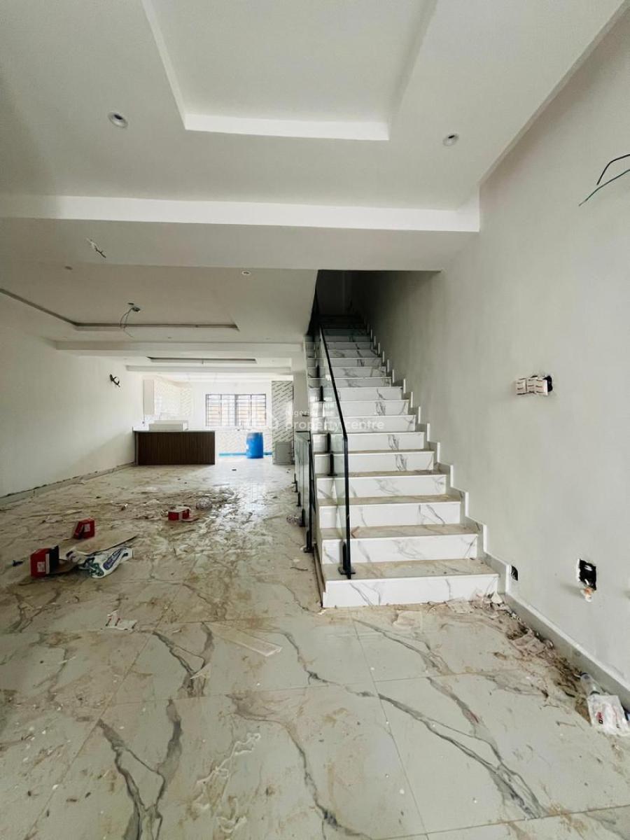 Unique 4 Bedroom Penthouse with Bq, Basketball Court, Elevator, Pool, Ikeja Gra, Ikeja, Lagos, Flat / Apartment for Sale