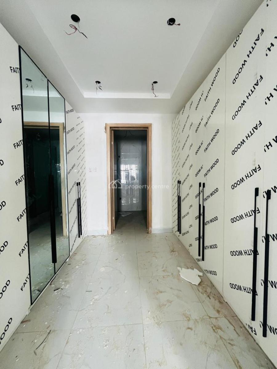 Unique 4 Bedroom Penthouse with Bq, Basketball Court, Elevator, Pool, Ikeja Gra, Ikeja, Lagos, Flat / Apartment for Sale
