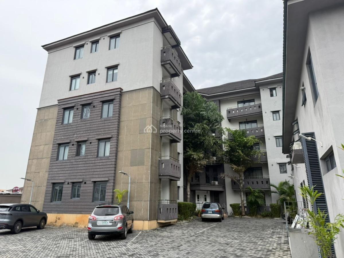 Spacious 3bed Apartment, Off Admiralty Way, Lekki Phase 1, Lekki Phase 1, Lekki, Lagos, House for Rent