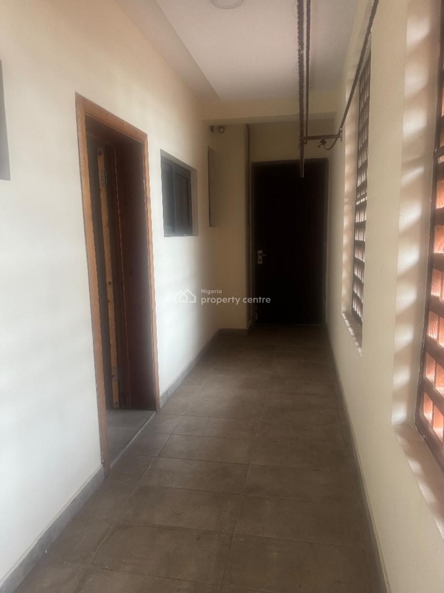 Spacious 3bed Apartment, Off Admiralty Way, Lekki Phase 1, Lekki Phase 1, Lekki, Lagos, House for Rent