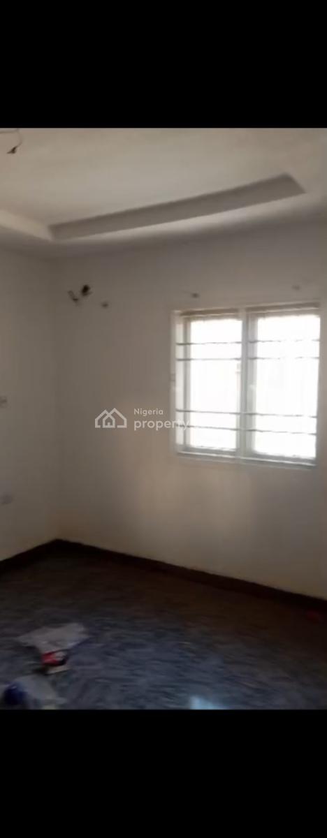 Distress Bedroom Flat. 2nd Floor. Tarred Rd, Lifecamp Main By Godap, Life Camp, Abuja, Block of Flats for Sale
