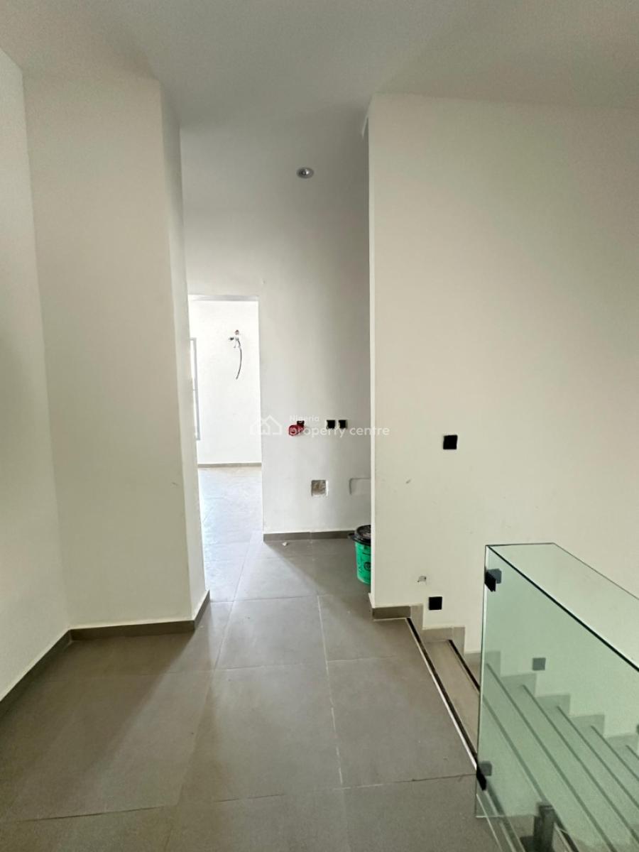 Luxury Spacious 3 Bedroom Terrace Duplex with Bq, Lekki Phase 1, Lekki, Lagos, Terraced Duplex for Sale