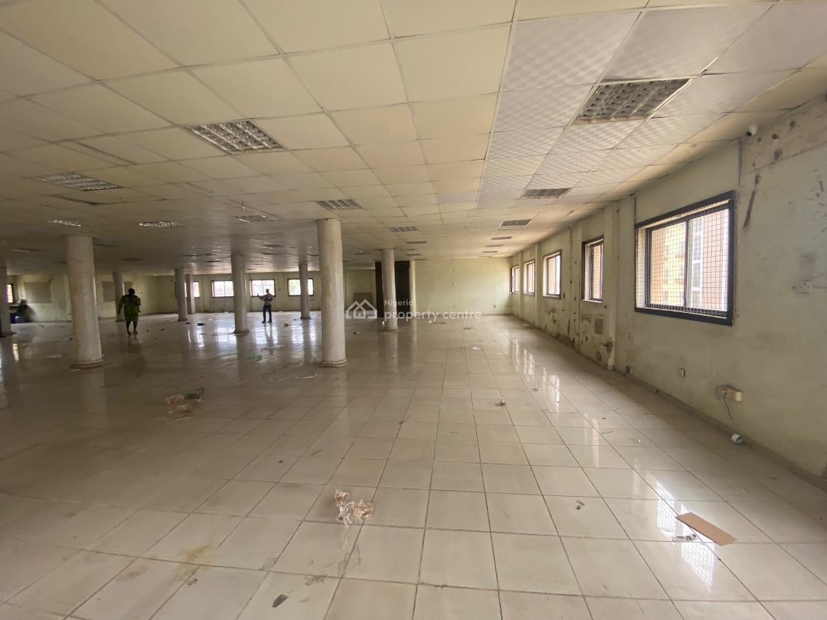 650sqm Open Office / Warehouse, Off Agindingbi Ikeja Lagos, Ikeja, Lagos, Office Space for Rent