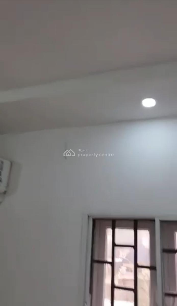 Clean 1bedroom Flat, with,ac,inverter and ,gas Cooker. 2toilet, By 3rd Avenue ( Gwarimpa Main, Tarred Rd, Gwarinpa, Abuja, Flat / Apartment for Rent