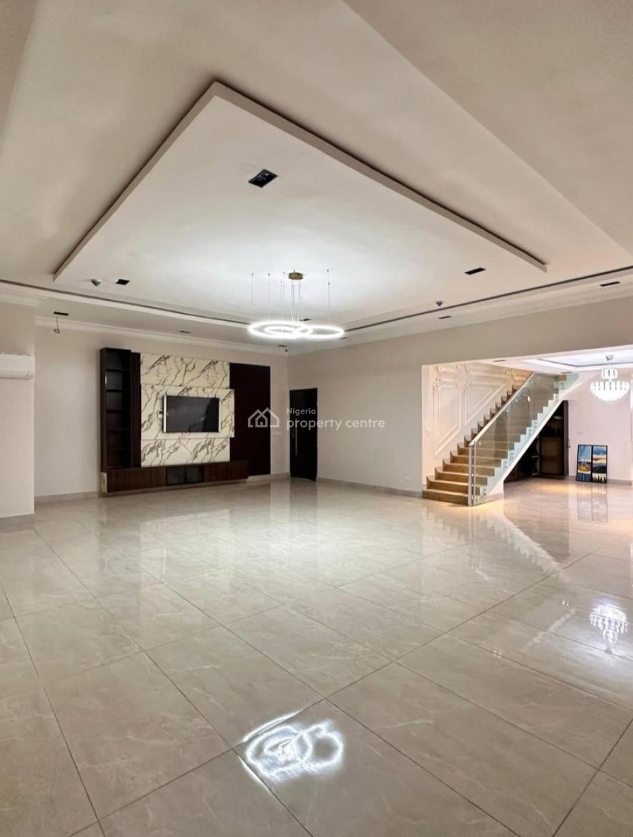 Serviced with with 24/7 Power Supply 4 Bedroom En-suite Maisonette Pen, Lekki Phase 1, Lekki, Lagos, House for Rent