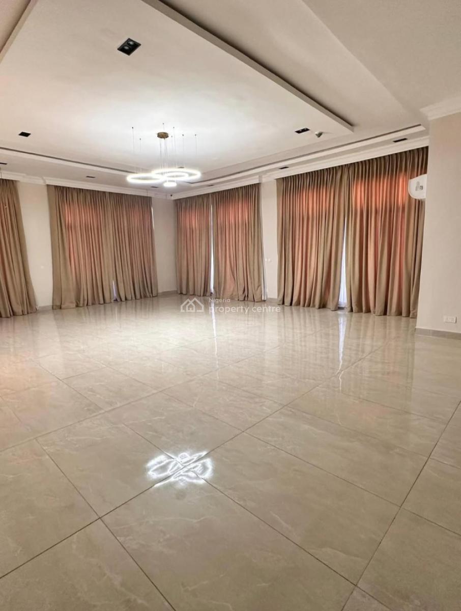 Serviced with with 24/7 Power Supply 4 Bedroom En-suite Maisonette Pen, Lekki Phase 1, Lekki, Lagos, House for Rent