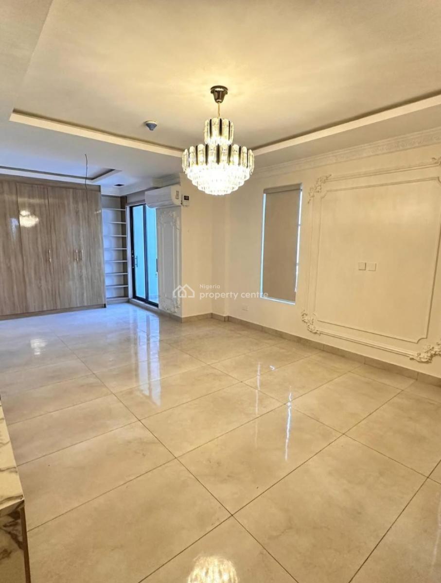 Serviced with with 24/7 Power Supply 4 Bedroom En-suite Maisonette Pen, Lekki Phase 1, Lekki, Lagos, House for Rent