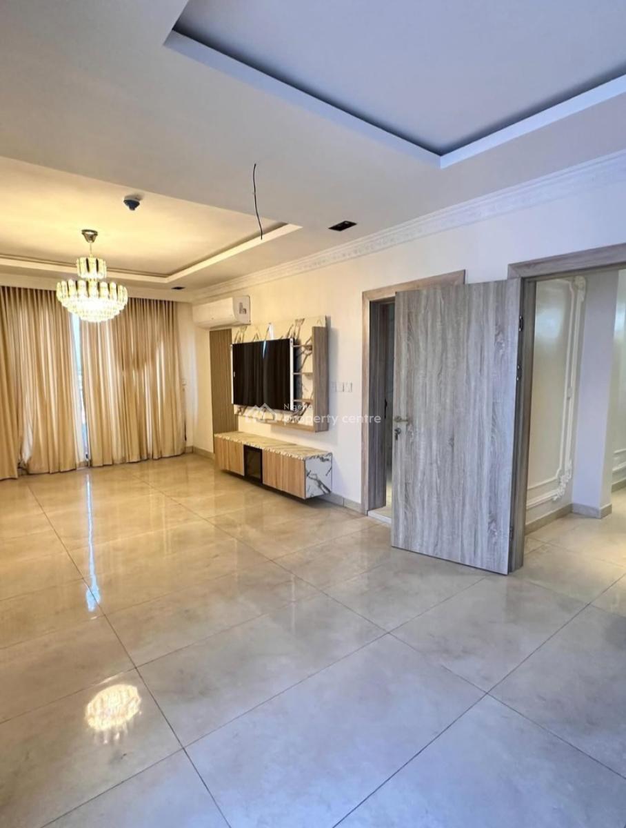 Serviced with with 24/7 Power Supply 4 Bedroom En-suite Maisonette Pen, Lekki Phase 1, Lekki, Lagos, House for Rent