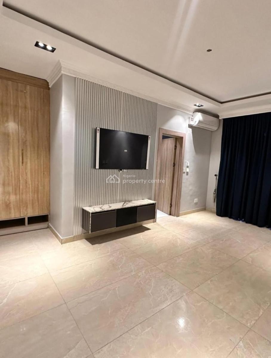 Serviced with with 24/7 Power Supply 4 Bedroom En-suite Maisonette Pen, Lekki Phase 1, Lekki, Lagos, House for Rent