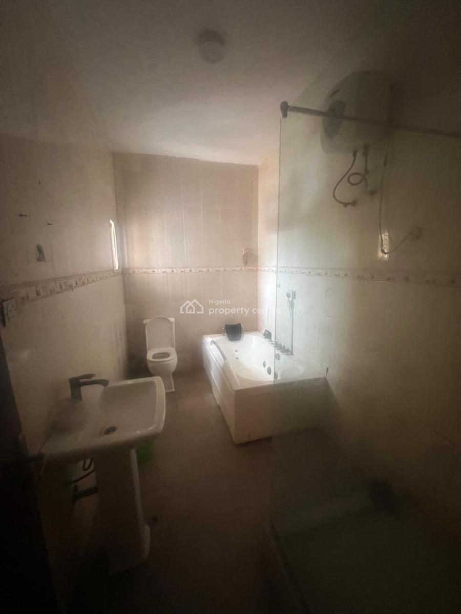 Serviced 3bedroom Flat with a Room Bq Upstairs, Ikate-lekki, Ikate, Lekki, Lagos, Flat / Apartment for Rent