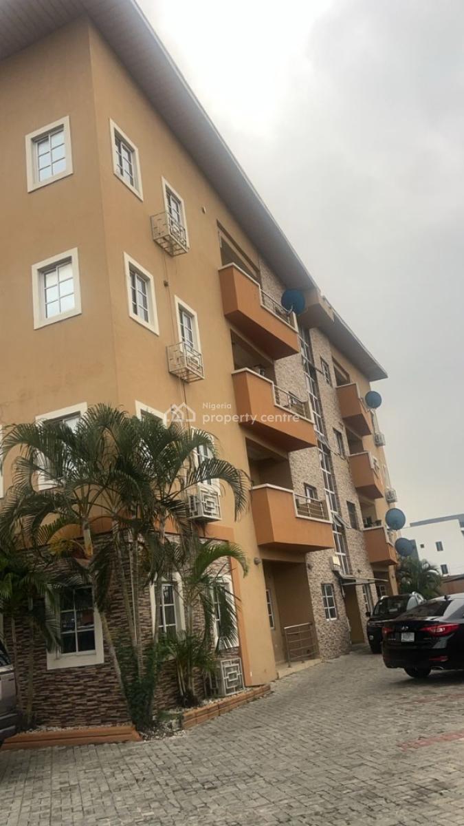 Serviced 3 Bedroom Flat with a Room Bq Upstairs, Ikate, Lekki, Lagos, Flat / Apartment for Rent