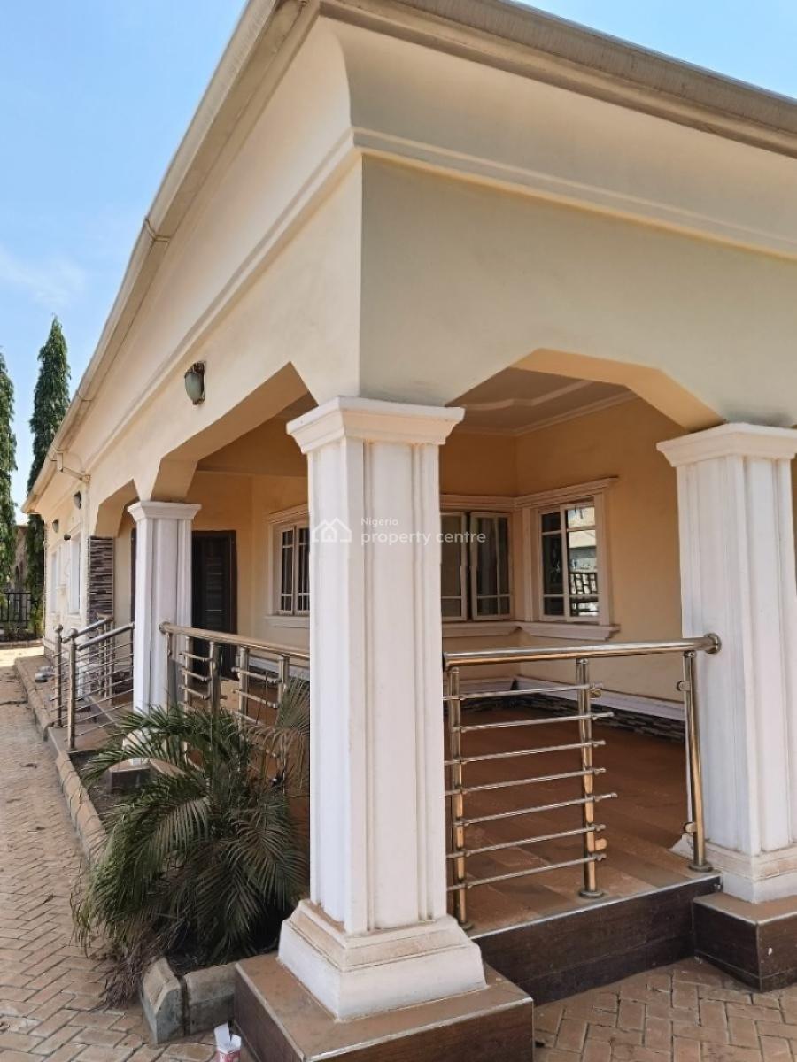 Luxury 3bedroom Bungalow with Excellent Facilities in Lugbe -abuja, Lugbe District. Abuja - Nigeria., Lugbe District, Abuja, Detached Bungalow for Sale