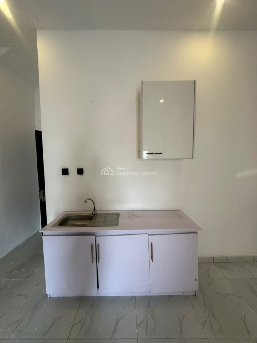 Spacious 1 Bedroom, Chevron, Lekki, Lagos, Flat / Apartment for Rent