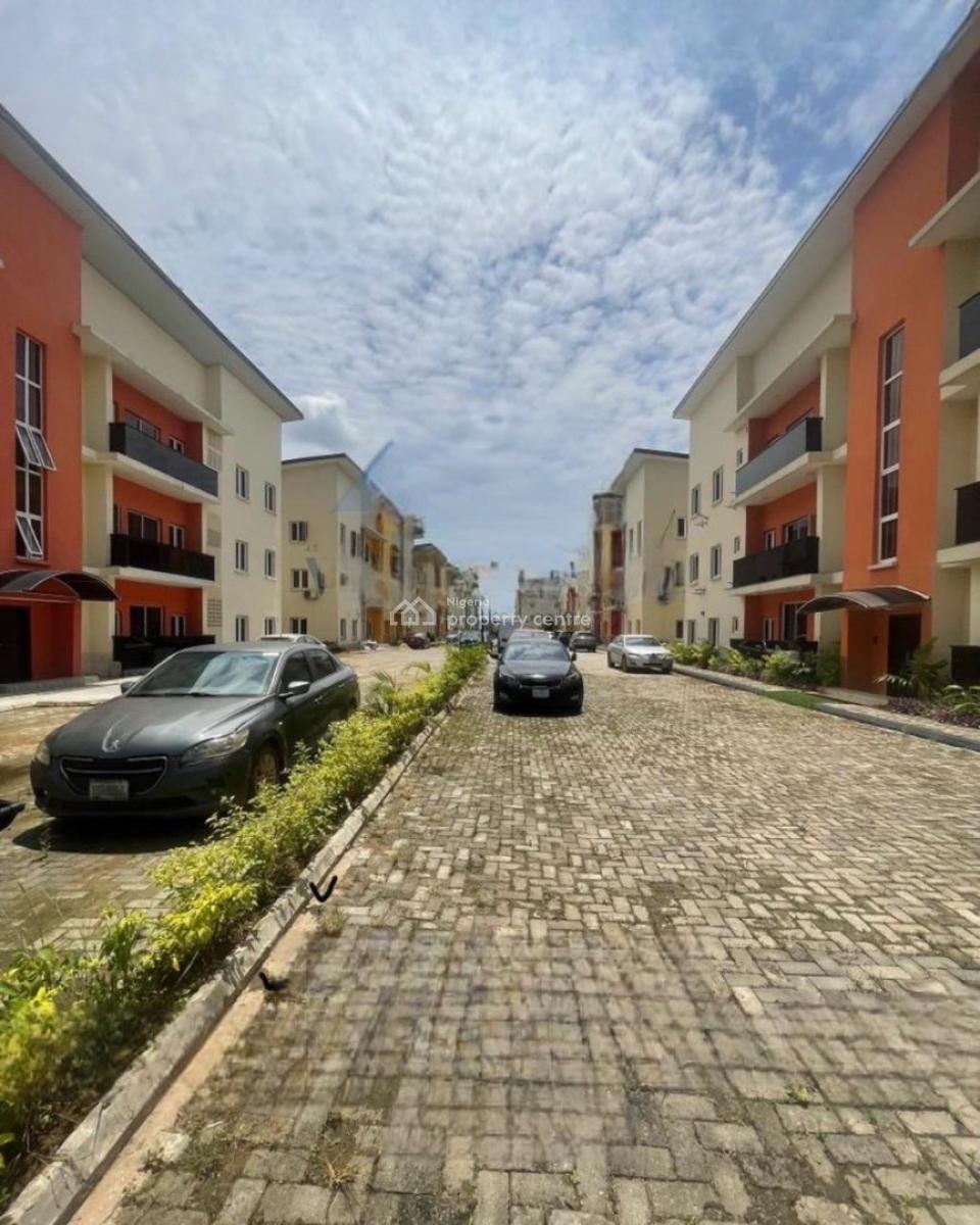 Newly Built 3 Bedroom Apartments with Bq, Magodo, Lagos, Block of Flats for Sale