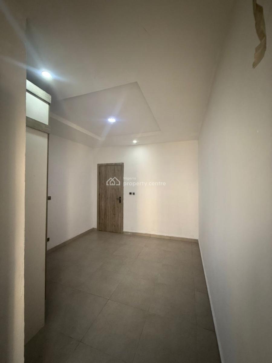 Semi Masters with Shared Kitchen Serviced, Orchid Road, Dpkay Estate, Lekki, Lagos, Flat / Apartment for Rent