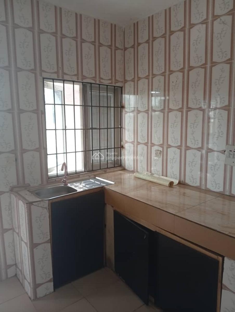 3bedroom Flat at Magodo Phase 1, Magodo Phase 1, Gra Phase 1, Magodo, Lagos, Flat / Apartment for Rent