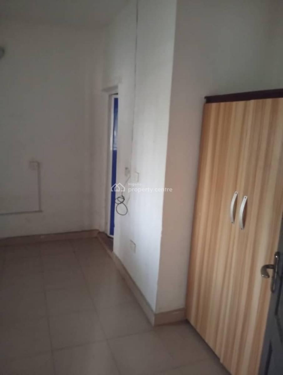 3bedroom Flat at Magodo Phase 1, Magodo Phase 1, Gra Phase 1, Magodo, Lagos, Flat / Apartment for Rent