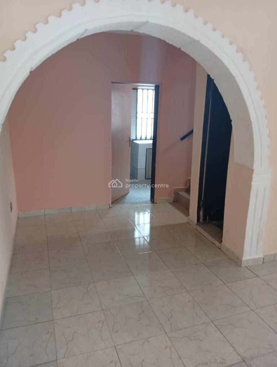 3 Bedroom Duplex at Abiodun Bero Avenue, Magodo Phase 1., Magodo Phase 1, Gra Phase 1, Magodo, Lagos, Flat / Apartment for Rent