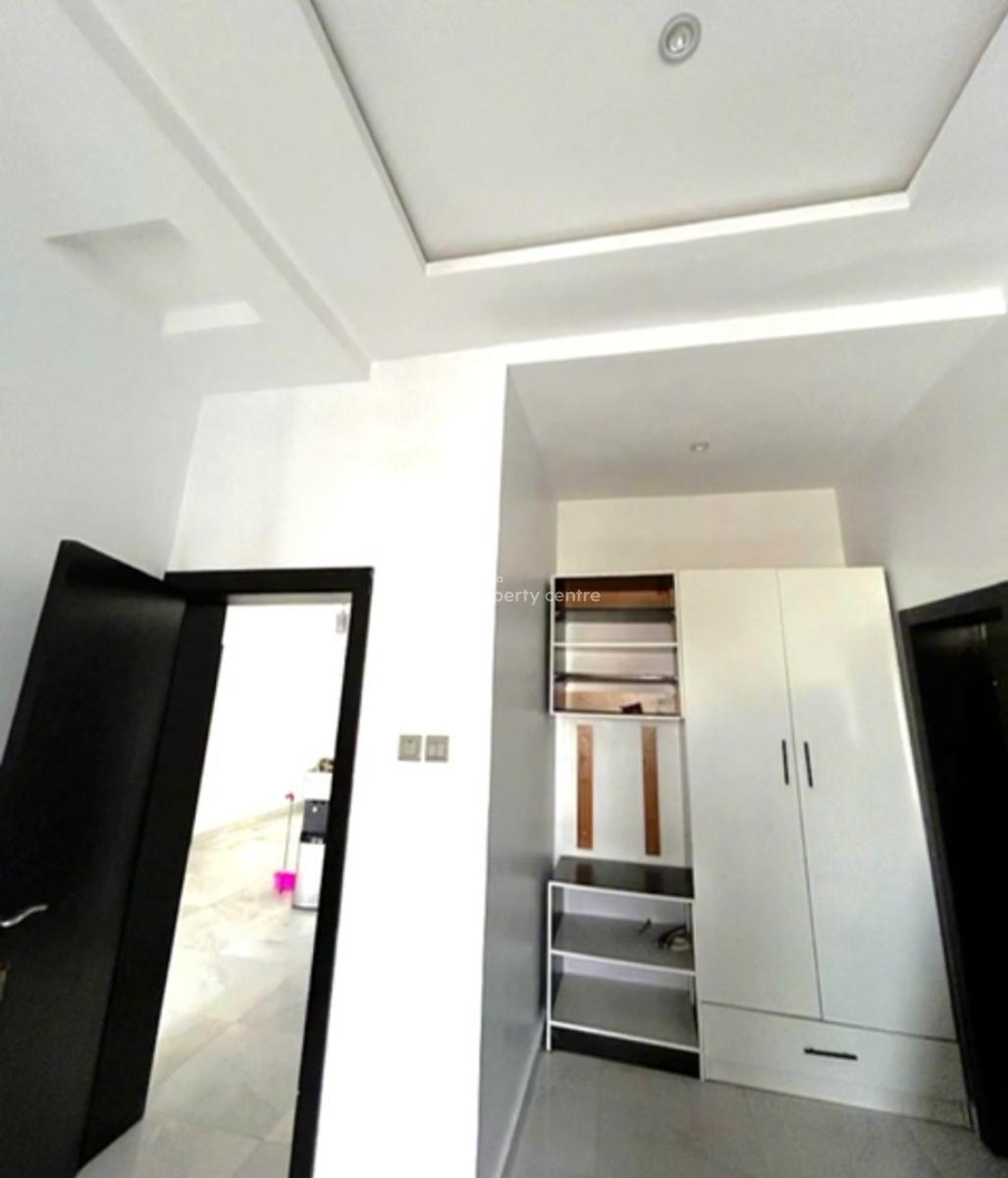 2 Bedroom Apartment, Lekki Scheme 2, Lekki Peninsula, Ajah, Lagos, Flat / Apartment for Sale