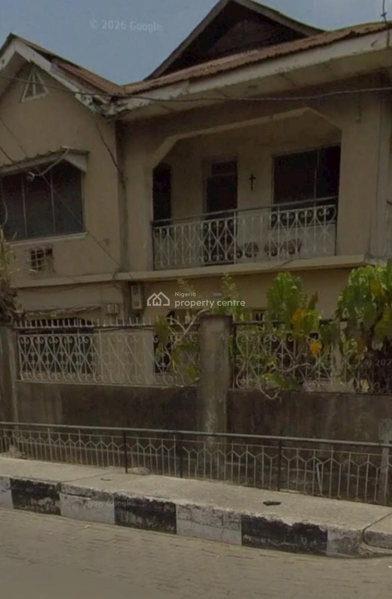Have a 4 Bedroom Apartment Available, Ebute Metta West, Yaba, Lagos, Flat / Apartment for Rent