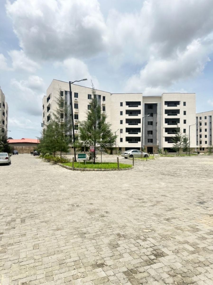 3 Bedroom Apartment, Surulere, Lagos, Block of Flats for Sale