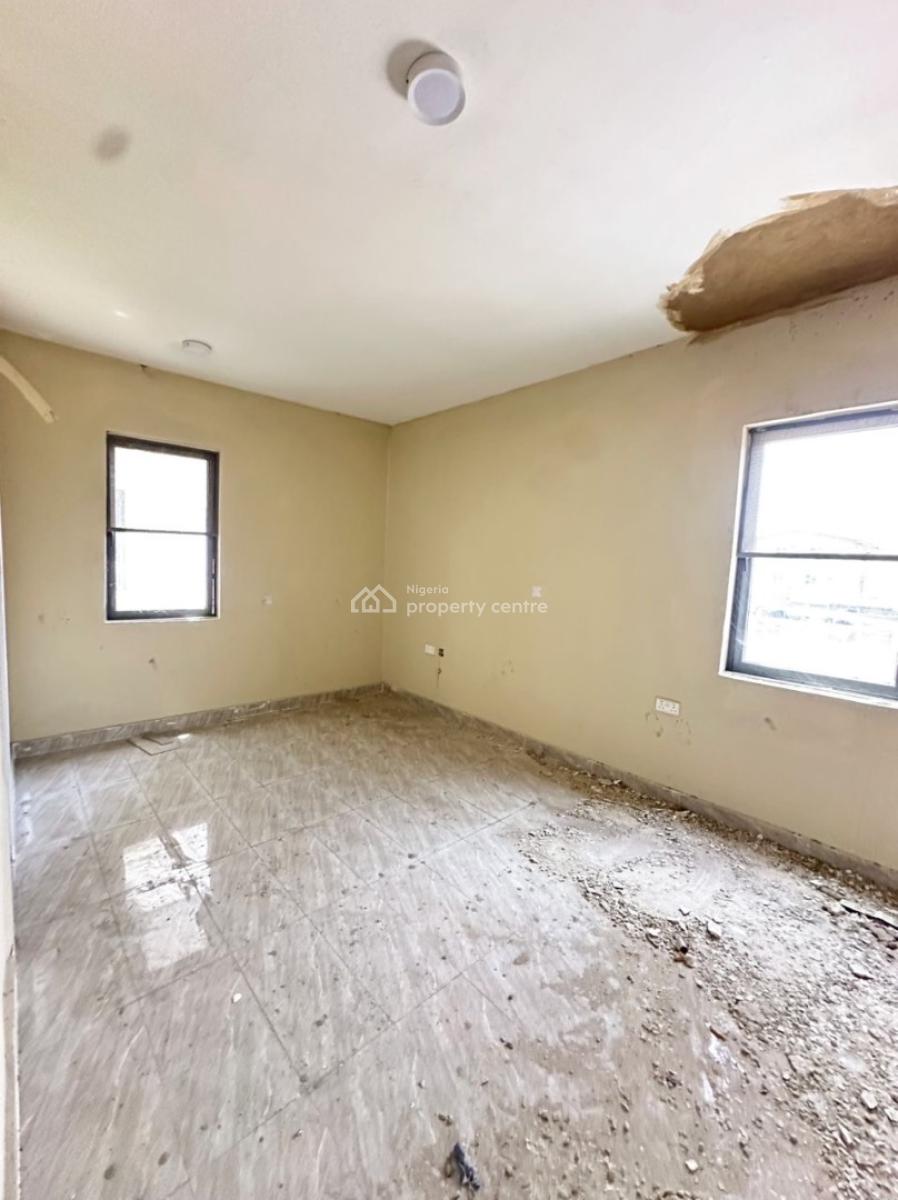 3 Bedroom Apartment, Surulere, Lagos, Block of Flats for Sale