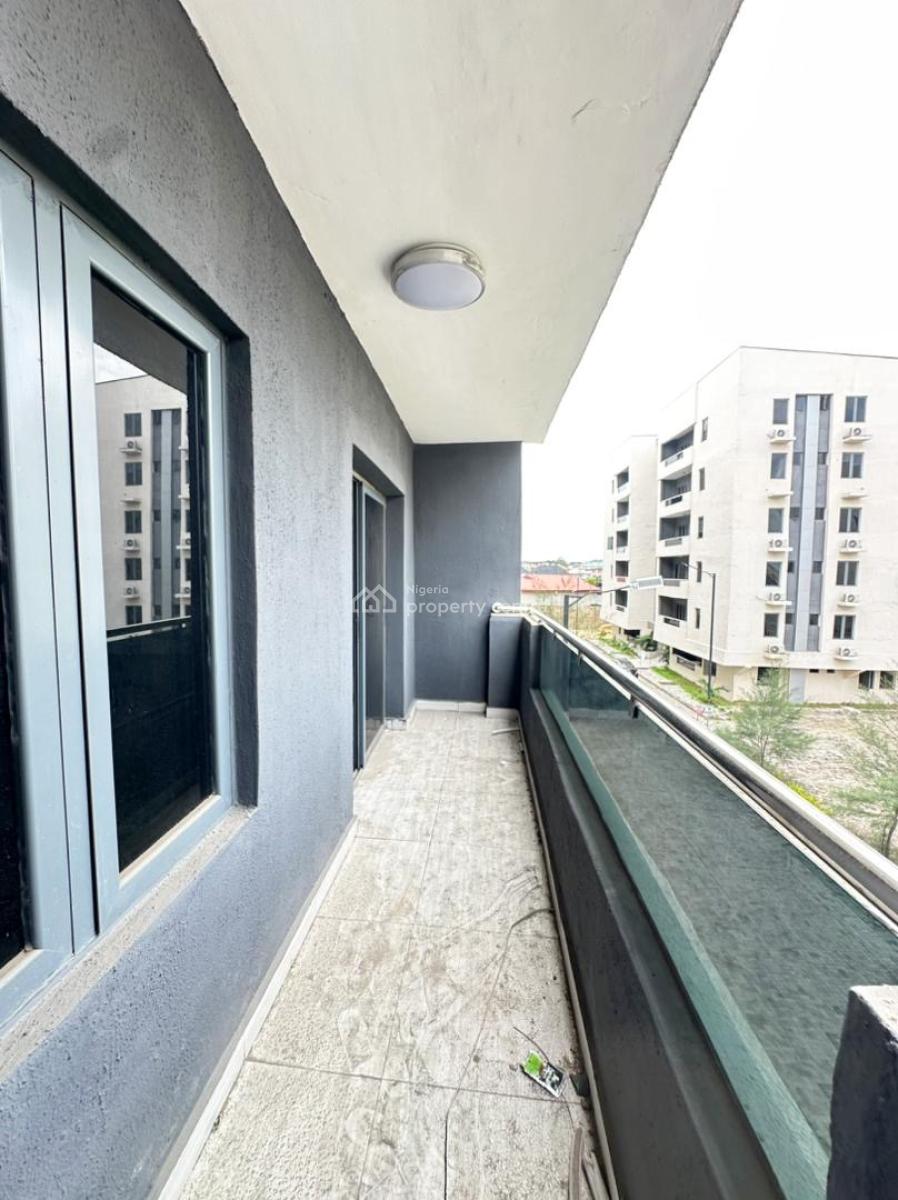 2 Bedroom Apartment, Surulere, Lagos, Block of Flats for Sale
