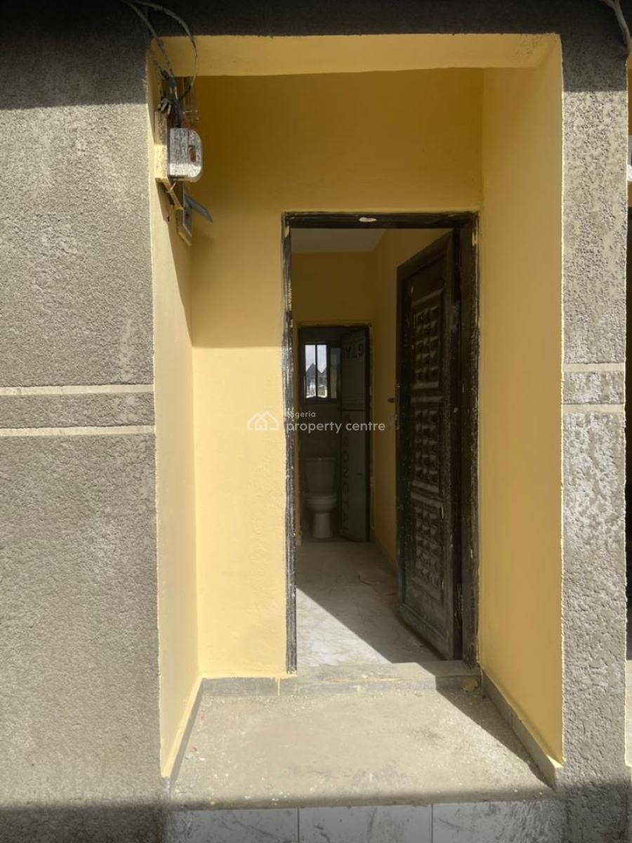 Newly Built Selfcon, Piwoyi, Lugbe District, Abuja, Self Contain (single Rooms) for Rent