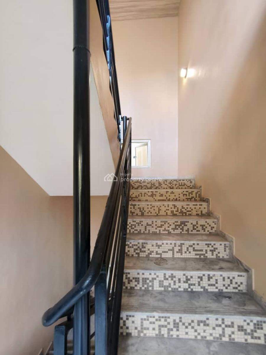 Luxury 4bedroom Maisonette Penthouse, Lekki Phase1 Lagos, Lekki, Lagos, Flat / Apartment for Rent