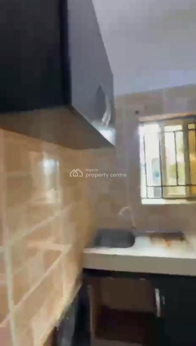 Luxury 2 Bedroom Ensuite Upstairs and Clean with Excellent Facility, Westwood, Badore, Ajah, Lagos, Flat / Apartment for Rent