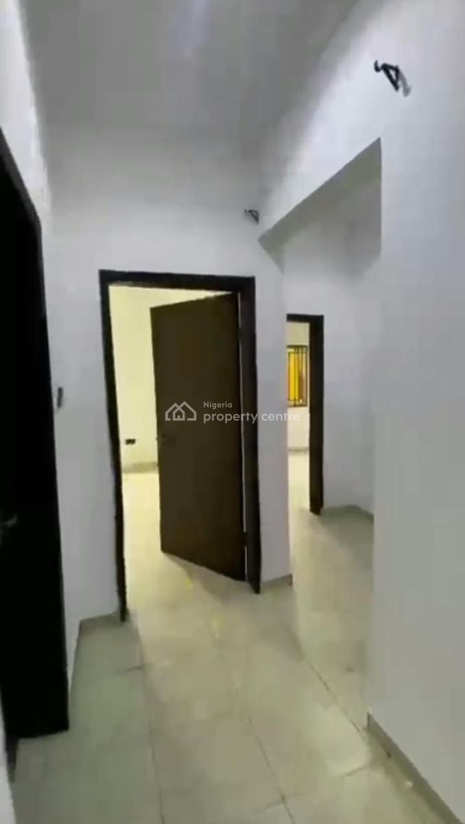 Luxury 2 Bedroom Ensuite Upstairs and Clean with Excellent Facility, Westwood, Badore, Ajah, Lagos, Flat / Apartment for Rent